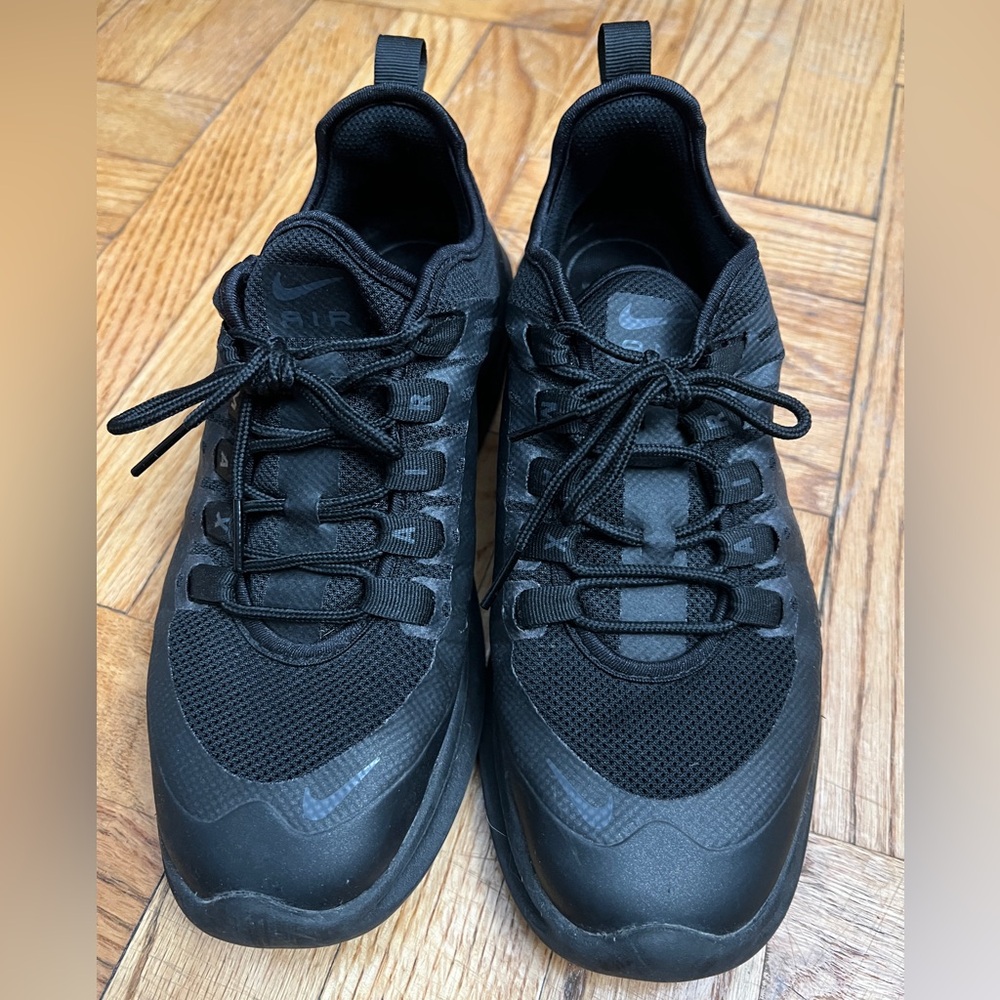 Nike Black x Black Air Max